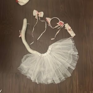 Kitty costume